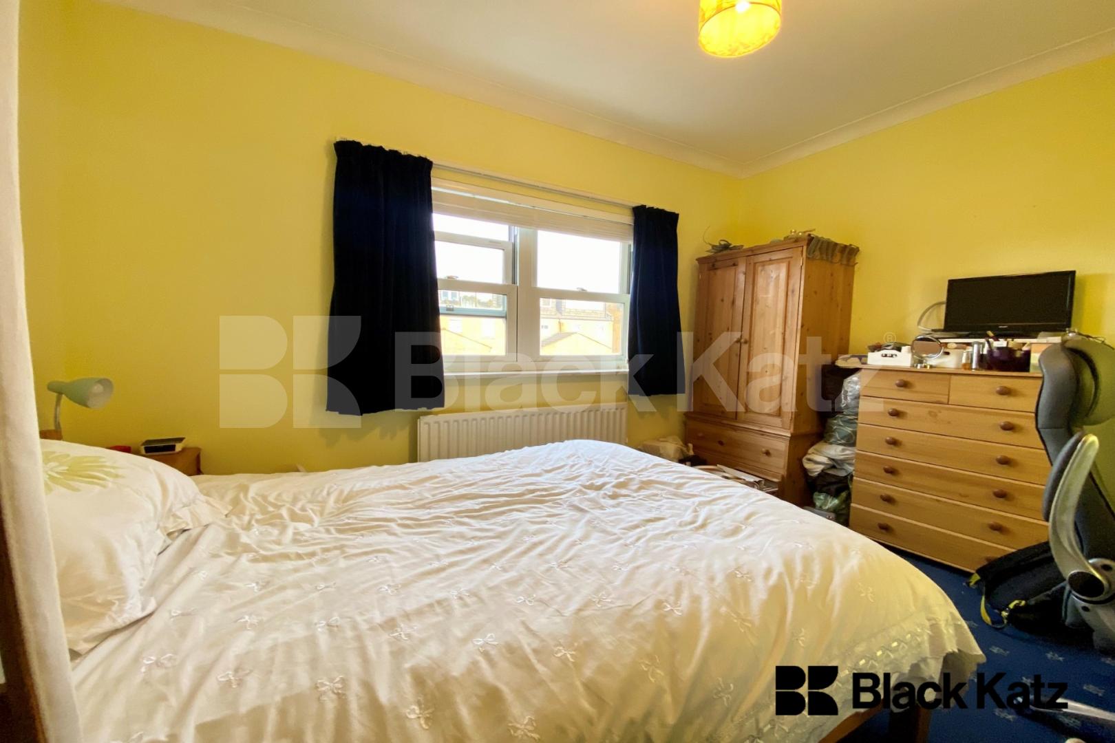 Stunning two double bedroomed Mid-century house Nightingale Mews Gilbert Street, Kennington